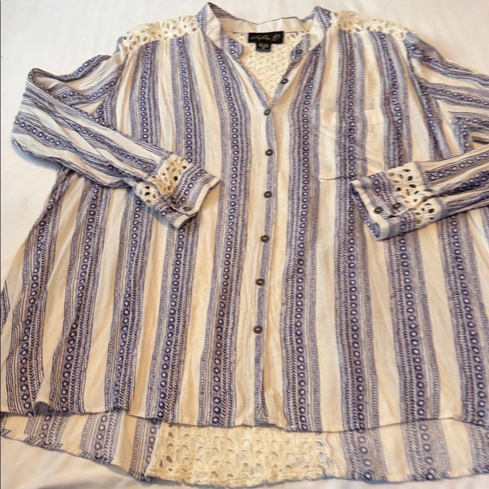 Women’s Lola P. Purple and Cream Patterned Blouse